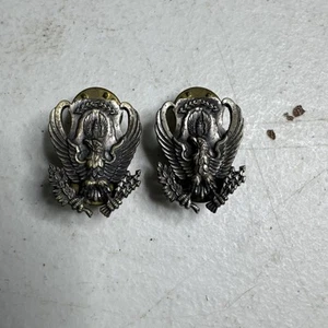 Vintage Air Force Junior ROTC Garrison Cap Insignia 1" Pins set of 2 - Picture 1 of 4