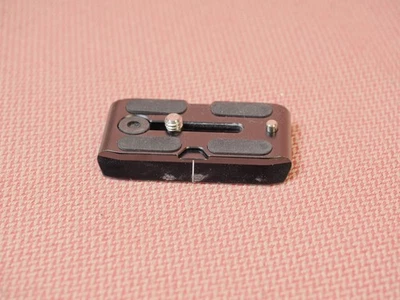 Benro QR2PRO Quick Release Plate for S2 PRO Video Head - Image 1 of 4