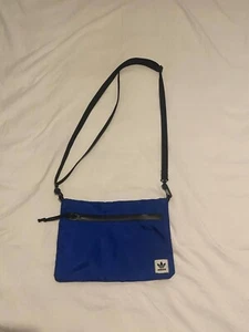 Adidas Simple Large Pouch Royal Blue - Picture 1 of 5
