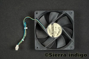Adda AD1212XB-A7BGL 120mm x 25mm DC12V 0.65A 4-Pin 4-Wire - Picture 1 of 1