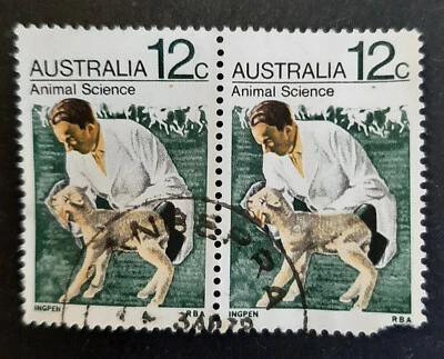 Australia: 1971 - Centenary of RSPCA - 12c Animal Science - Used Se-tenant Pair - Image 1 of 2