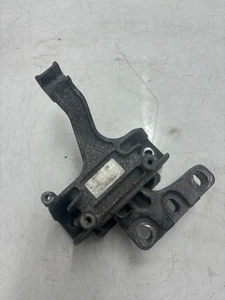 VOLKSWAGEN PASSAT B8 (2015) 1.6 ENGINE MOUNT 5Q0199262BH - Picture 1 of 9