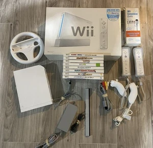 Nintendo Wii Konsole Bundle mit Box Gamecube kompatibel 8 Spiele - getestet! - Bild 1 von 12