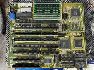 Placa madre 386/486 PCChips M321 Rev 2.5 PGA132 + PGA121 + RAM y Am386 DX-40 - Imagen 1 de 7