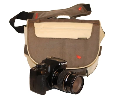 Canon EOS 450D  Digitalkamera  mit Zubehörpaket - Bild 1 von 4