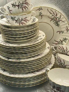 Royal Worcester Bone China Dunrobin 5pc Place Setting - Picture 1 of 18