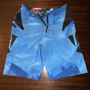 Men’s Volcom Blue Size 30 Swim Trunks Used - Picture 1 of 9