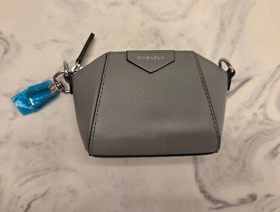 ¡Nuevo! Bolso de Hombro Givenchy 'Baby Antigona' Cuero Gris (SIN CADENA) PRECIO DE VENTA SUGERIDO POR EL FABRICANTE $825 Foto 1 de 4