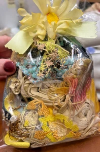 appliques panel trim 30-35pcs yellow green aqua blue as pictured clearance sale - Picture 1 of 10