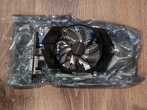 GIGABYTE NVIDIA GEFORCE GT 740 GV-N740D5OC-1GI VGA/DVI Graphics Video Card - Picture 1 of 3