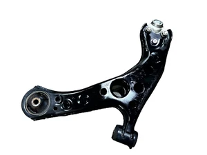 TOYOTA PRIUS 2016-2022 BRAZO DE CONTROL INFERIOR DELANTERO DERECHO 48068-47060 - Imagen 1 de 7