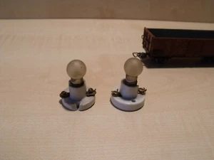 5319) Uralt - 2 Stk. Fassungen für Puppenstube / Gebäude - Porzellanfuss - - Bild 1 von 1