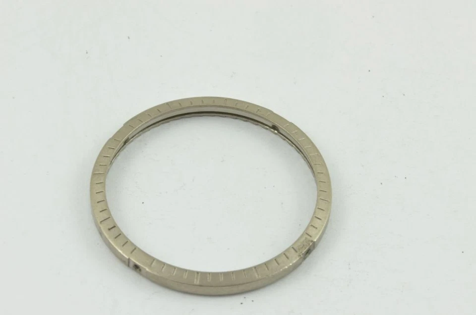 BREITLING LÜNETTE BEZEL AEROSPACE 80360 TITAN 2 - Image 1 of 1