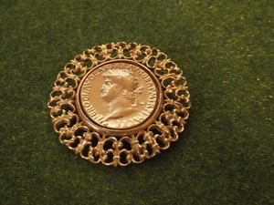 Pin Nero - Imagen 1 de 2