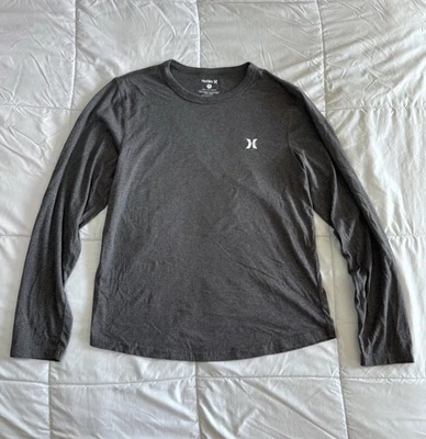 Camisa Hurley Manga Larga Logo Talla Pequeña Gris Suave Informal Excelente Estado Foto 1 de 4