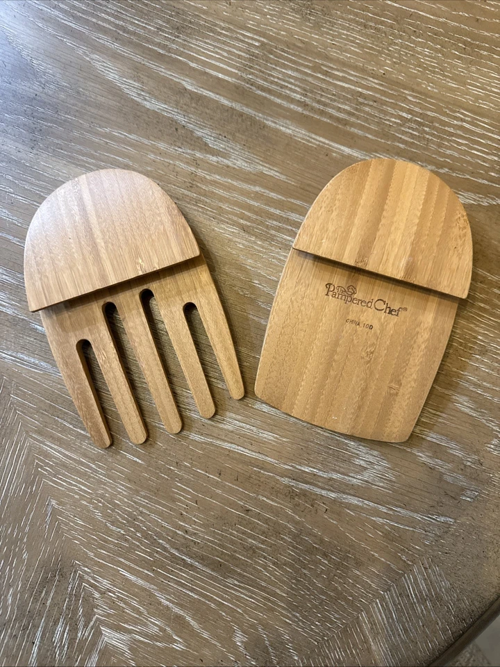 PAMPERED CHEF SALAD TOSSERS CLAWS BAMBOO   - Image 1 of 4