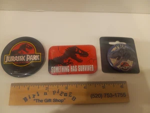 Jurassic Park and The Lost World Button set 1993 and 1997 - VINTAGE pinbacks - Picture 1 of 7