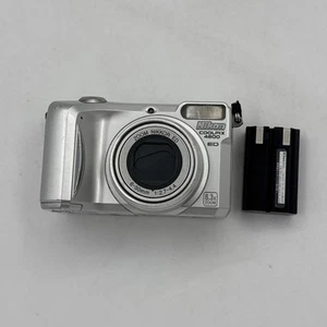 Nikon Coolpix 4800 ED 8.3x Zoom 4MP Digital Camera w Battery - Picture 1 of 6