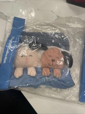 Avon Strange Bedfellows Foot Warmer Granny Core Cat Dog In Bed Hot Water Bottle - Image 1 of 4