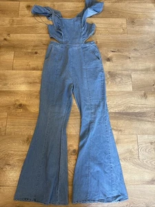 Mono vaquero acampanado Mabel para mujer cremallera mediana con detalle de recorte azul - Imagen 1 de 7