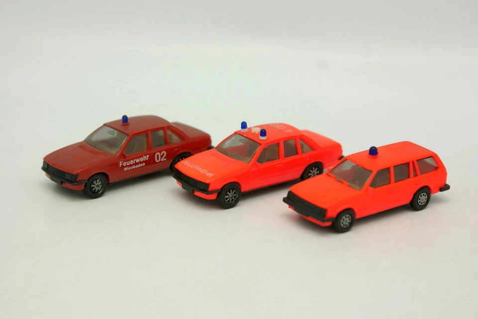 Herpa 1/87 HO - Lotto Di 3 Opel Rekord Kadett Pompieri - Immagine 1 di 1