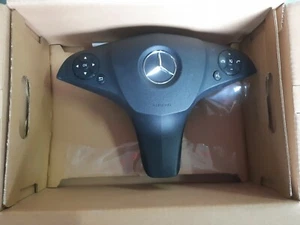 Airbag Volant MERCEDES W204 S204 - Picture 1 of 2
