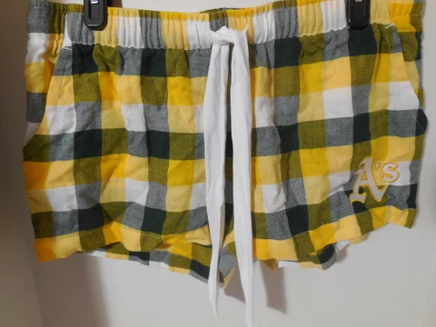 New Ladies Oakland A's Athletics MLB Flannel Lounge Shorts Size Medium Authentic Cover