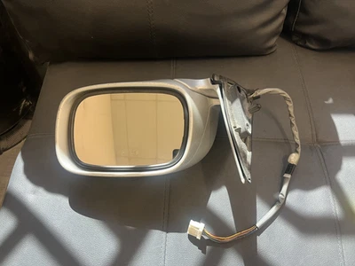 2004 Lexus LS430 Right Side Mirror ( Passenger Side) - WHITE - Image 1 of 4