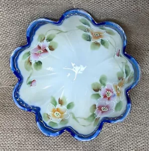 Antiguo Nipón Floral Pedestal Caramelo Plato Cuenco Borde Festoneado Pintado a Mano LEER - Imagen 1 de 8