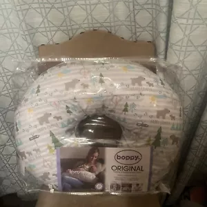 Boppy Original Feeding & Infant Support Pillow Happy Camper Bears BRAND NEW - Picture 1 of 4