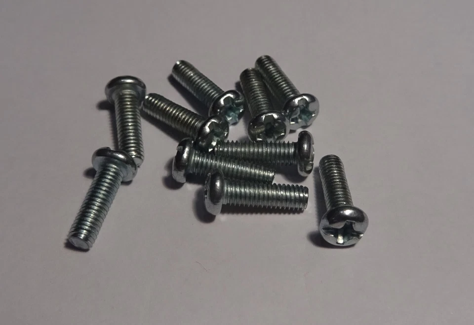 Macchine Viti 3x10 MM 10 Pezzo - Immagine 1 di 1