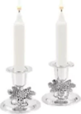NUEVO en CAJA!! ¡Soportes para candelabros de Shabat plateados! Pack de 2 - Dreidel Company Foto 1 de 4
