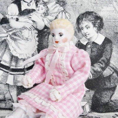 Ancienne Poupée Miniature en Biscuit, 11cm Porcelaine - Photo 1/4