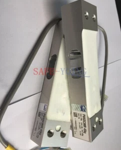 One New HBM PW6DC3MR 40kg bellows pressure type load cell 1-PW6DC3/40kg-1 - Picture 1 of 4