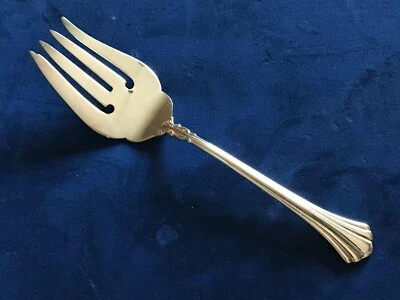 Tenedor para servir carne fría de plata esterlina del siglo XVIII REED & BARTON CASI NUEVO Foto 1 de 4