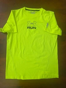 Men's Under Armour Heat Gear Running Shirt Size S- UA Heat Gear Shirt Preown - Picture 1 of 7