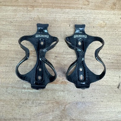 Par de jaulas para botellas de agua de carbono brillante Arundel Mandíbula 3k 54 g Foto 1 de 4