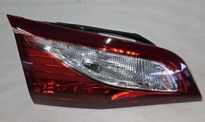2020-22 Chevy Equinox Lt Rear Inner Tailight Led OEM GM - Picture 1 of 8