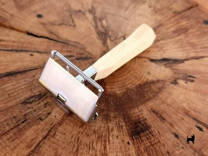 GEM Featherweight Vintage Single Edge Safety Razor - Picture 1 of 7