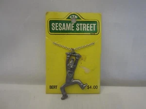 COLLANA PELTRO SESAME STREET BERT anni 80 - Foto 1 di 4