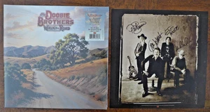 THE DOOBIE BROTHERS - ÁLBUM AUTOGRAFIADO "WALK THIS ROAD" LP DISCO FIRMADO INSERTO - Imagen 1 de 2