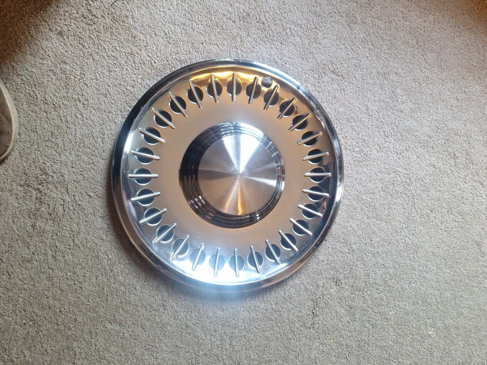 Tapacubos Plymouth 1961 14" Fury Belvedere y Valiant Foto 1 de 4