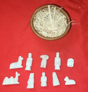 11 Piece Handmade Stone Carved Miniature Folk Art Nativity Scene Wicker Basket  - Picture 1 of 15