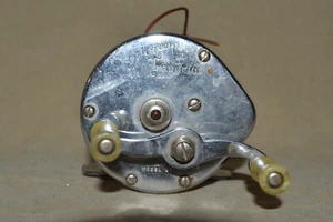Vintage Shakespeare Imperial 1957 Model GA Fisshing Reel - Picture 1 of 2