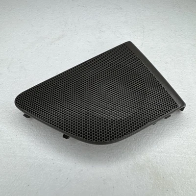2014-2017 AUDI Q5 SQ5 RIGHT REAR DOOR TWEET SPEAKER COVER 8R0035410 OEM - Image 1 of 4