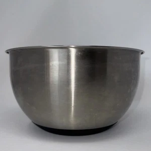 4 Qt Stainless Steel Mixing Bowl with Silicone Bottom  - Picture 1 of 6