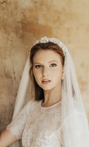 Hermione Harbutt Headband Bridal - Picture 1 of 3