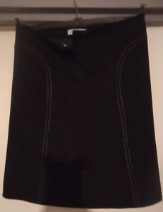 Ladies black knee-length chiffon skirt in size 16 - Excellent condition - Picture 1 of 4