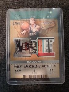 2002-03 Fleer Authentix Balcony Basketball Card #125 Robert Archibald /250