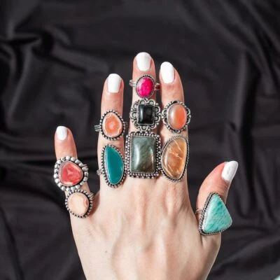 Venta al por mayor Lote Anillos Multi Piedras Preciosas Anillos Mezclados, 100% Cristal Natural, 925 Anillos~ Foto 1 de 3
